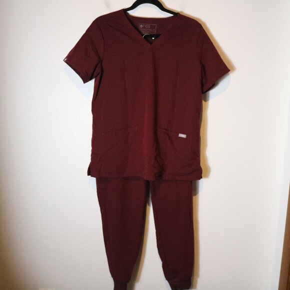 Figs Women Scrub Set Casma Top Burgundy High Waisted Zamora Jogger MP Petite Med - Picture 1 of 7